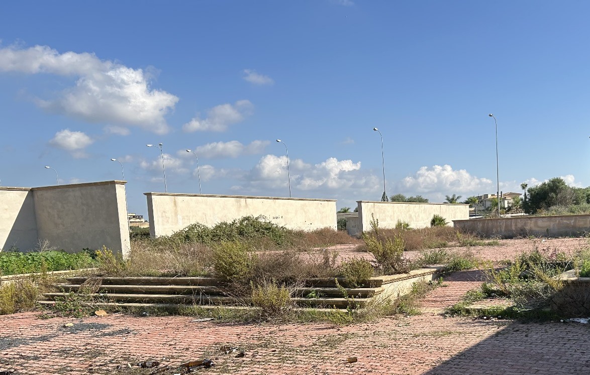 Il Comune di Marsala si riprende l’area della piazza di Strasatti: via libera al mercato agroalimentare per valorizzare una zona abbandonata da anni